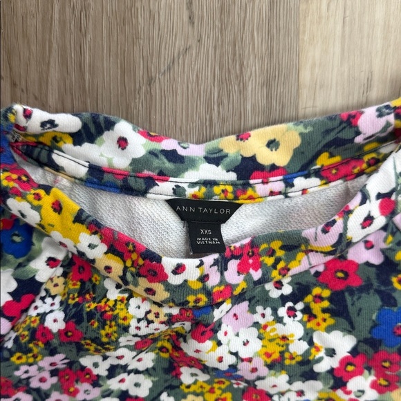 🍁Floral Short Sleeve Dress with Lace Trim - Picture 2 of 3